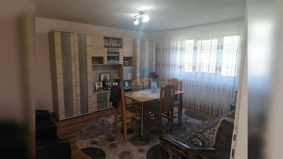 Casă cu 2 camere cu Canalizare în Ploscoș