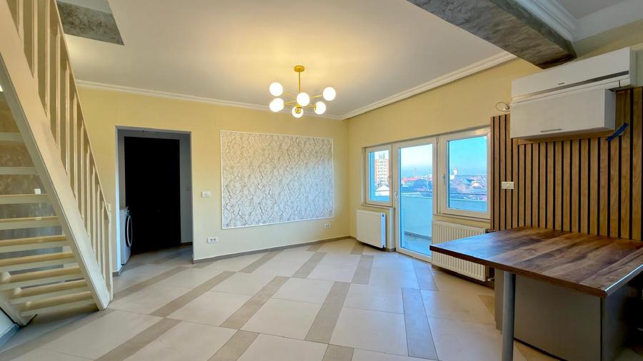 Apartament cu 3 camere semidecomandat în Dâmbovița