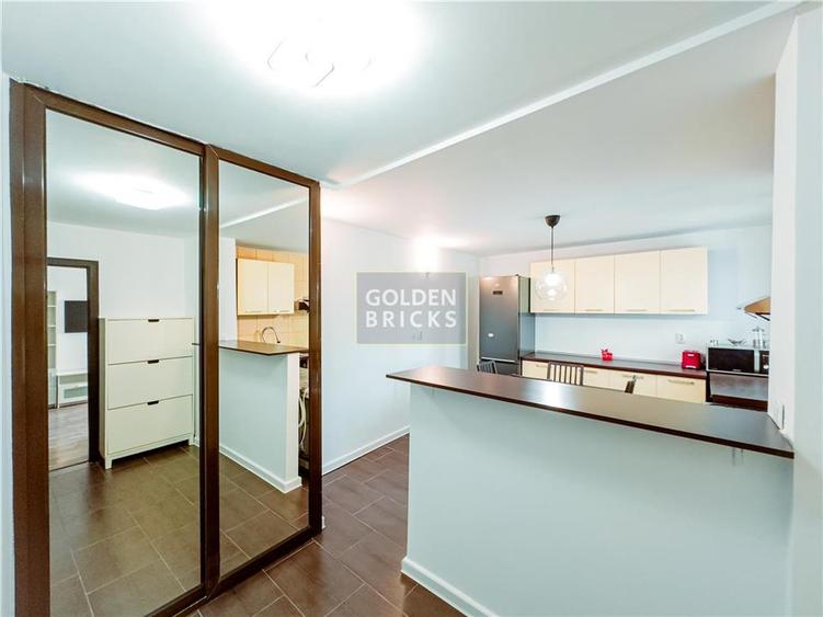 Apartament cu 2 camere semidecomandat, mobilat în P-ța Muncii