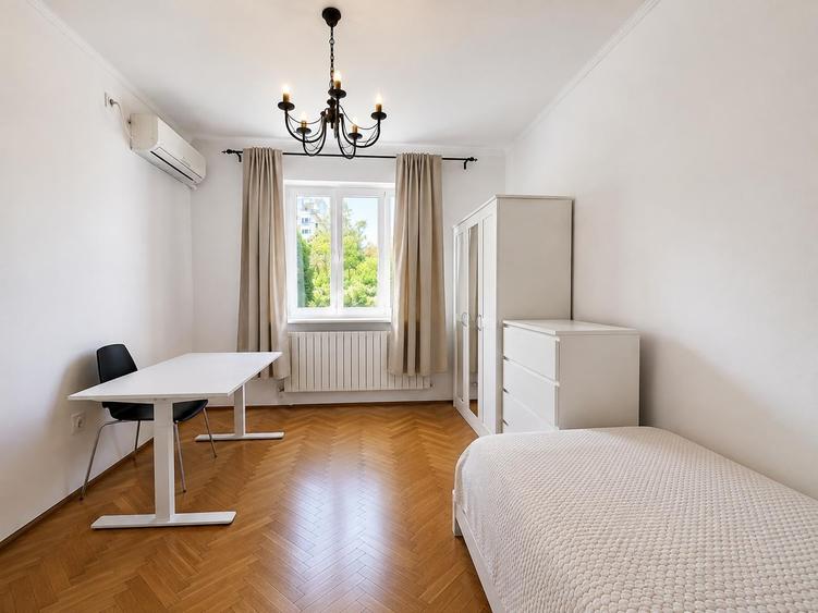 Apartament cu 4 camere decomandat în Dorobanți