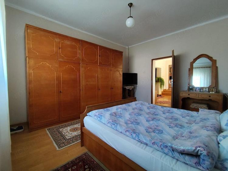 Casă cu 2 camere cu Teren 2826 Mp în Saca