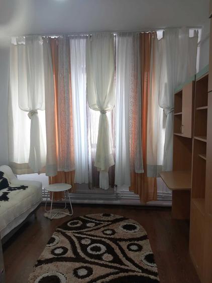 Garsonieră decomandată în Zimbru