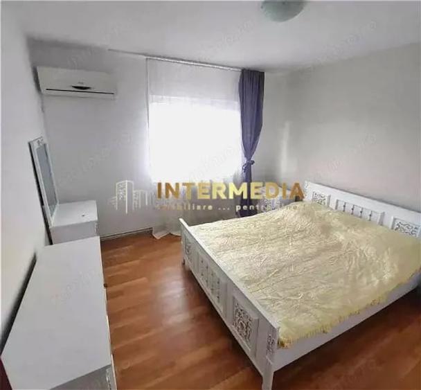 Apartament cu 3 camere decomandat în Tolstoi