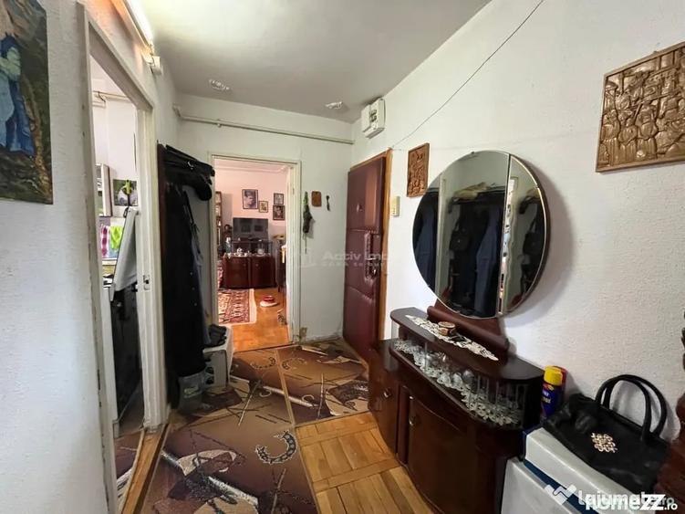 Apartament cu 2 camere decomandat în Central