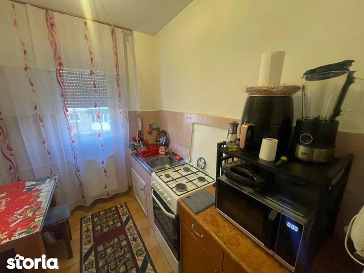Apartament cu 2 camere în Craiovița Nouă