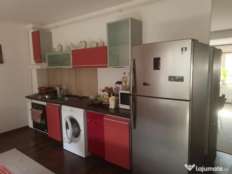 Apartament cu 2 camere decomandat în Piatra Arsă