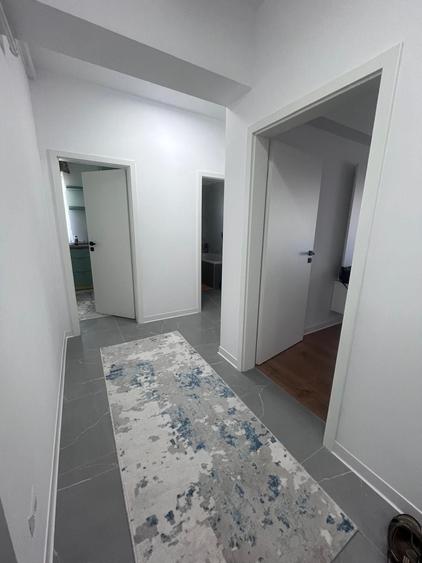 Apartament cu 2 camere decomandat în Petrești