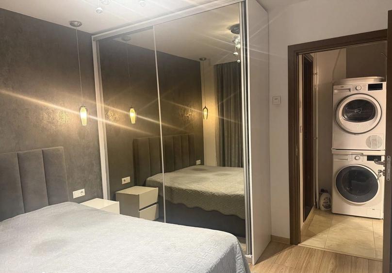 Apartament cu 3 camere decomandat, mobilat în Apărătorii Patriei