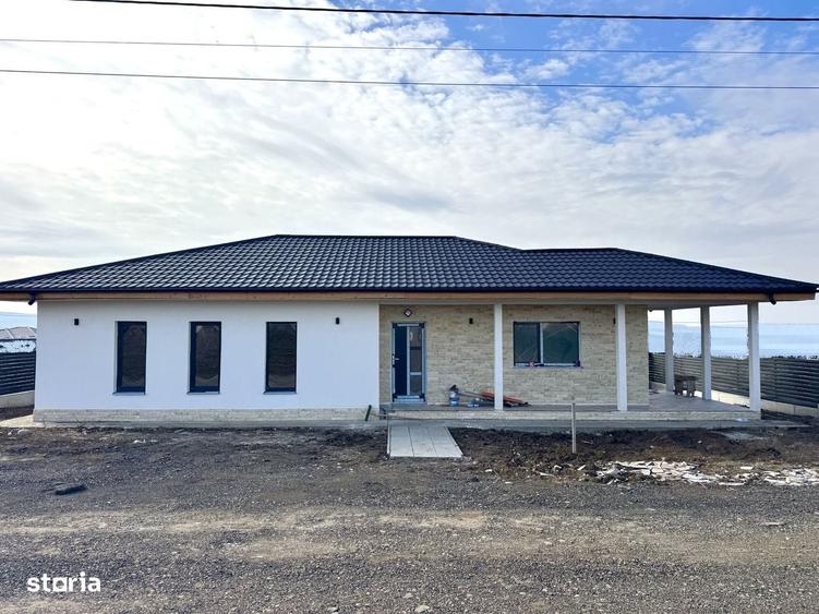 Casă cu 4 camere în Valea Ursului