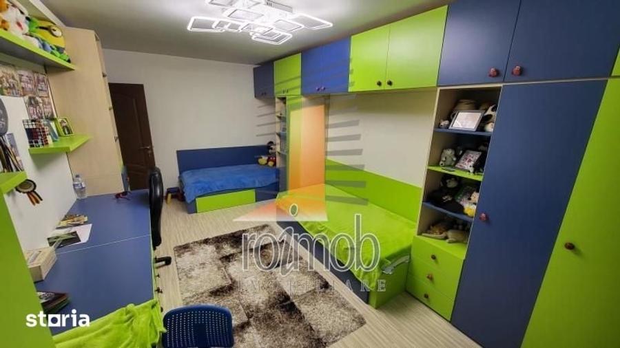 Apartament cu 3 camere în Pantelimon