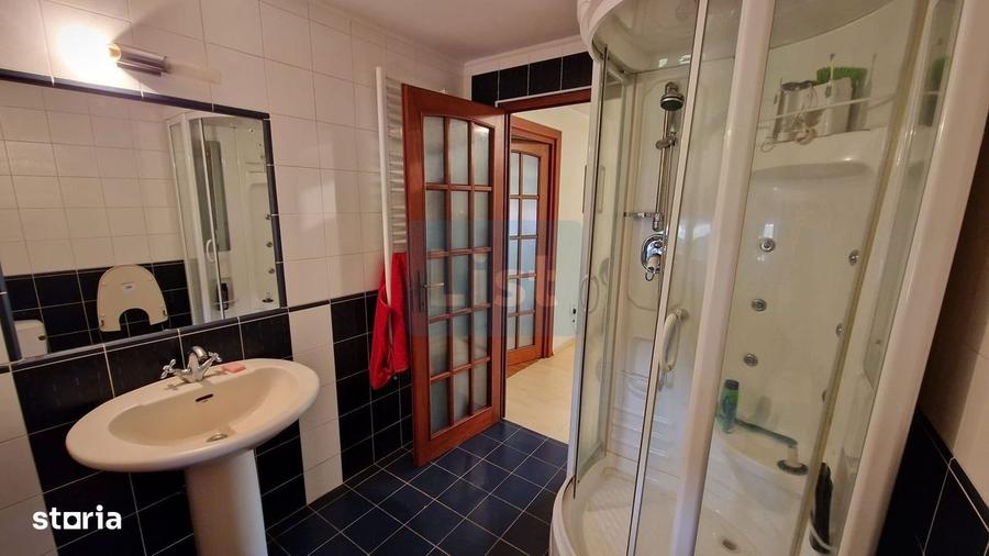 Casă cu 3 camere în Firiza