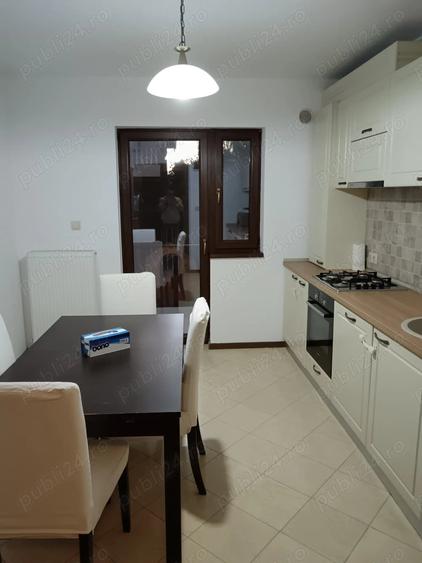 Apartament cu 3 camere decomandat în Ștefănești