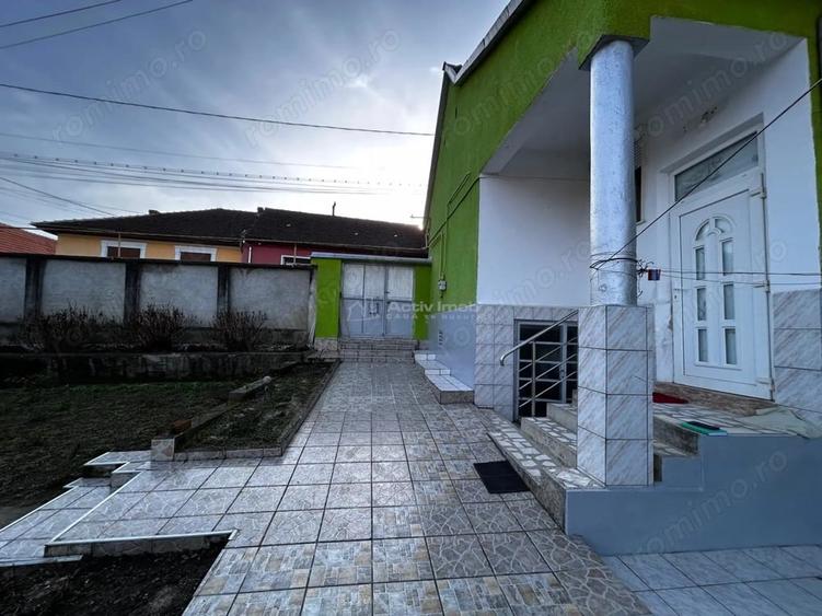 Casă cu Teren 600 Mp în Central