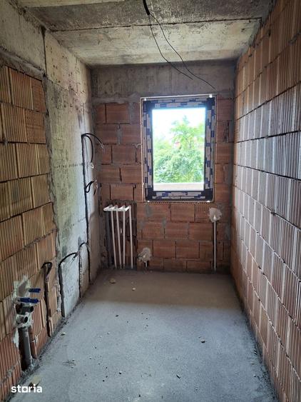 Apartament cu 2 camere decomandat în Giulești