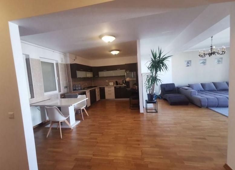 Apartament cu 3 camere decomandat, mobilat în Calea Călărașilor