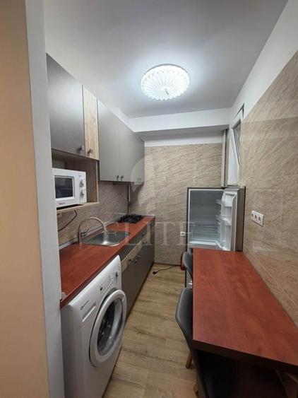 Apartament cu 2 camere semidecomandat, mobilat în Gheorgheni