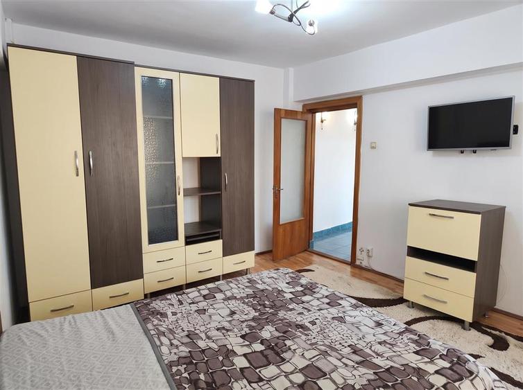 Apartament cu 2 camere decomandat în Burdujeni