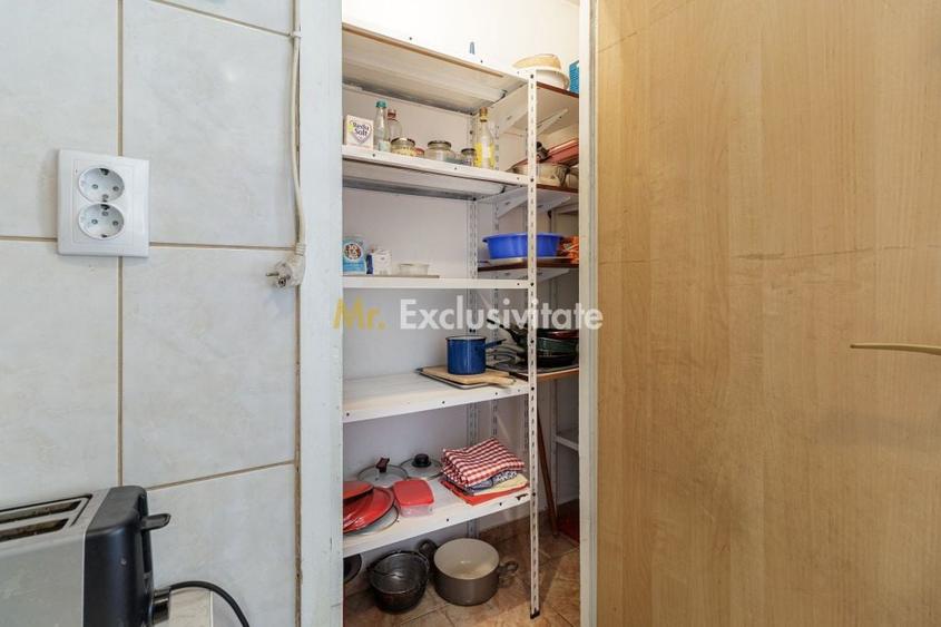 Apartament cu 3 camere decomandat în Valea Oltului