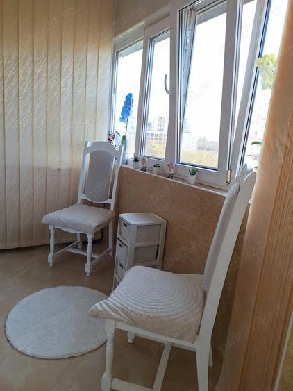 Apartament cu 3 camere decomandat în Drumul Taberei