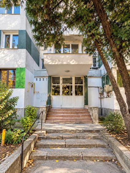 Apartament cu 3 camere circular în Drumul Taberei