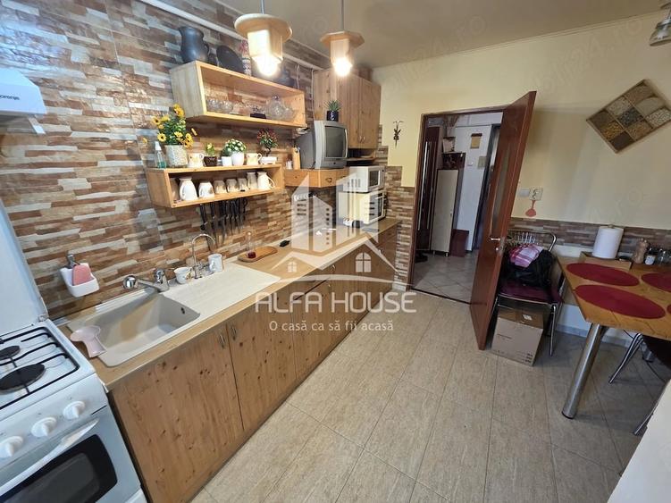 Vand Ap.3 camere Decomandat Zona Comisariat! - 13