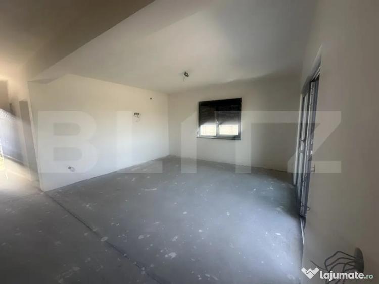 Casă cu 4 camere cu Teren 350 Mp în Odoreu