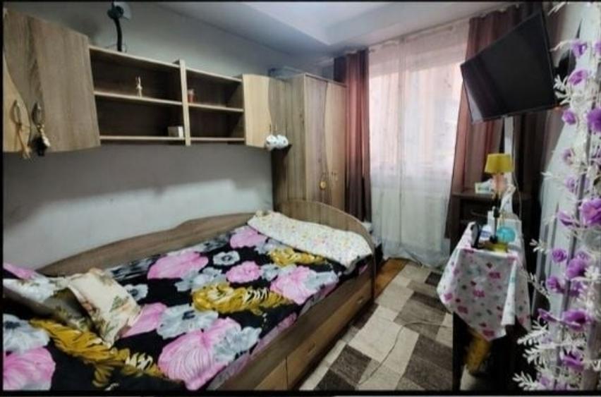 Apartament cu 4 camere semidecomandat în Nicolae Titulescu