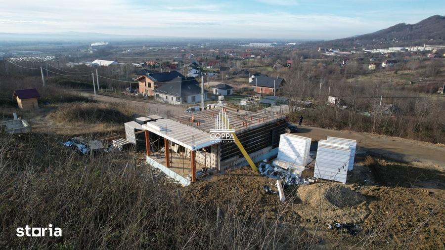Casă cu 4 camere cu Teren 450 Mp în Mireșu Mare