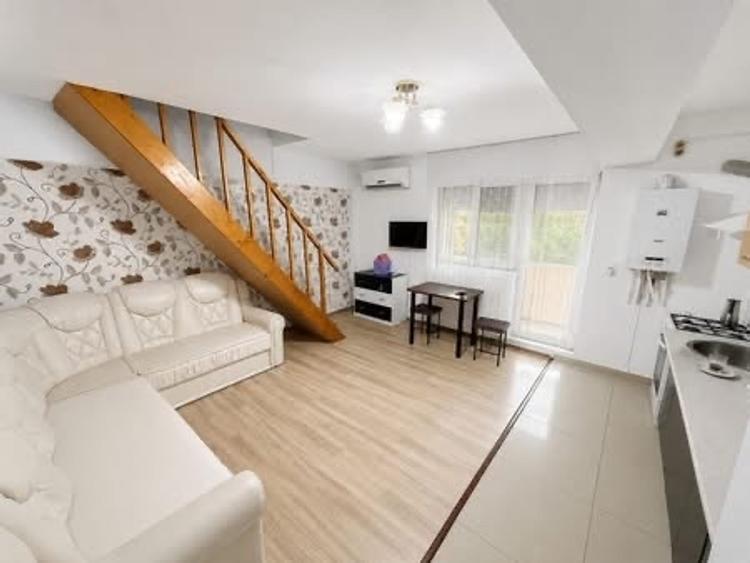 Apartament cu 2 camere decomandat, mobilat în Berceni