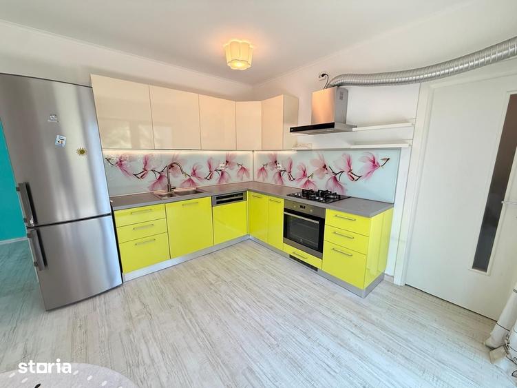 Casă cu 4 camere cu Teren 250 Mp în Tamași