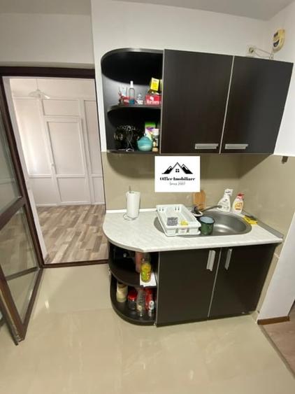 Apartament cu 3 camere în Periferie