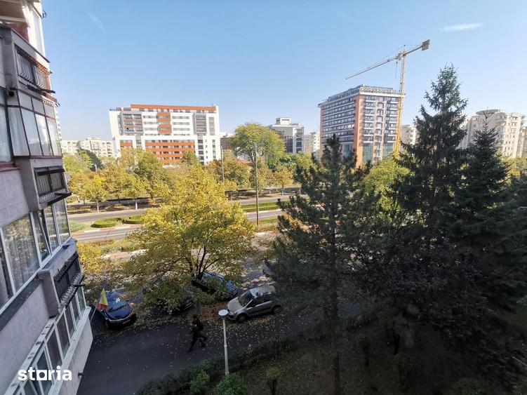 Apartament cu 2 camere decomandat în Republicii