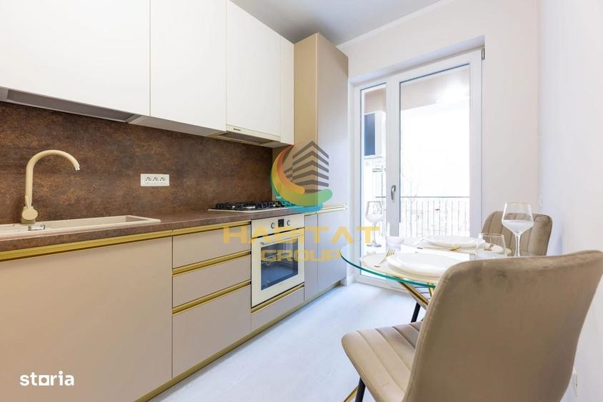 Apartament cu 3 camere semidecomandat în Central