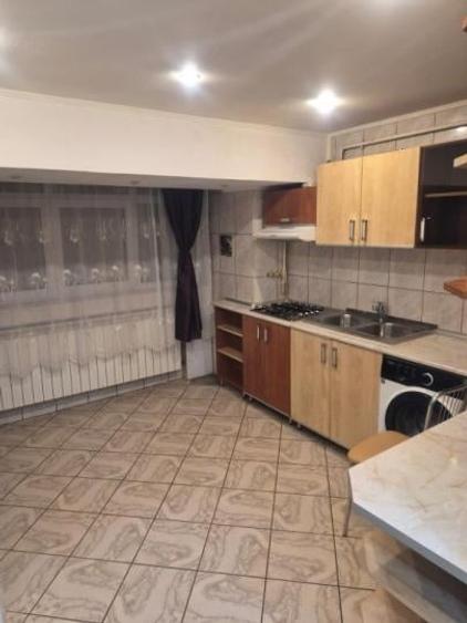 Apartament cu 2 camere decomandat, mobilat în Unirii