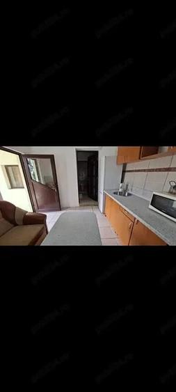 Casă cu 2 camere cu Teren 800 Mp în Gherghița