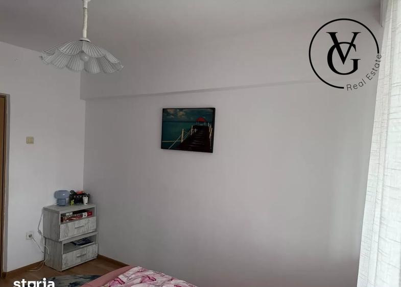 Apartament cu 4 camere decomandat în Inel II