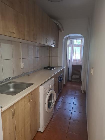 Garsonieră decomandată în Crângași