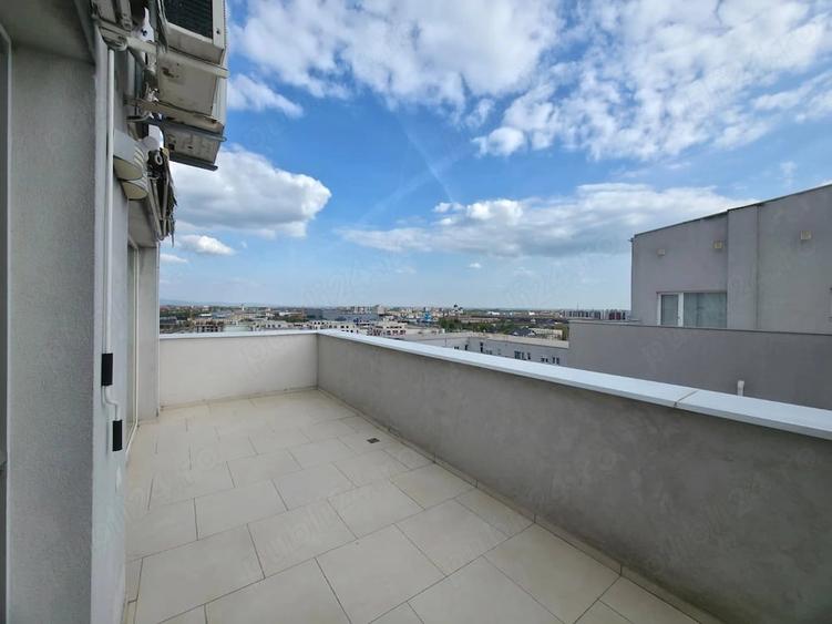 Apartament cu 4 camere decomandat, mobilat în UTA