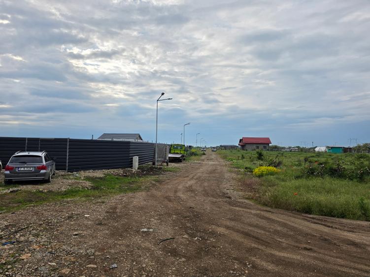 Teren Construcții intravilan de 529 mp, în Frumușani