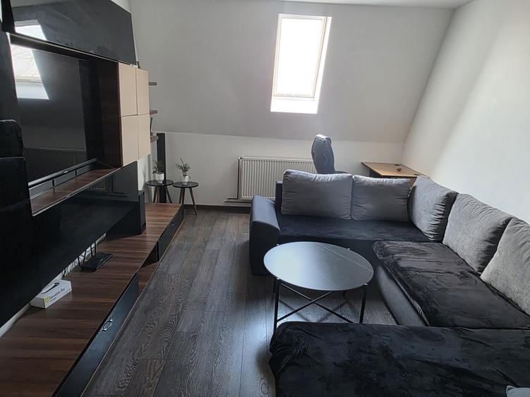 Apartament cu 2 camere decomandat în Bucovina