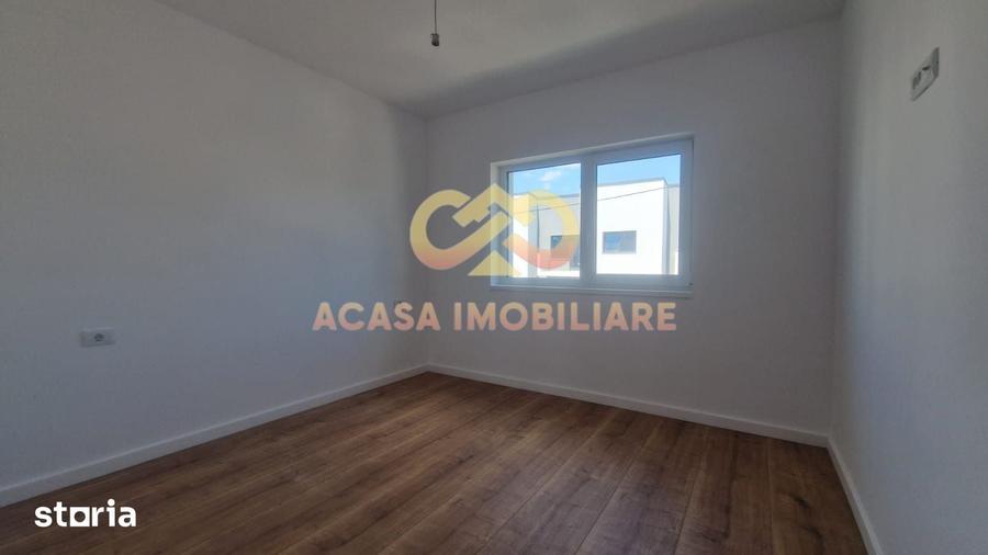 Casă cu 4 camere decomandat cu Teren 100 Mp în Valea Lupului