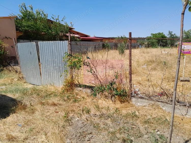 Teren de 1800 mp, în Teișori
