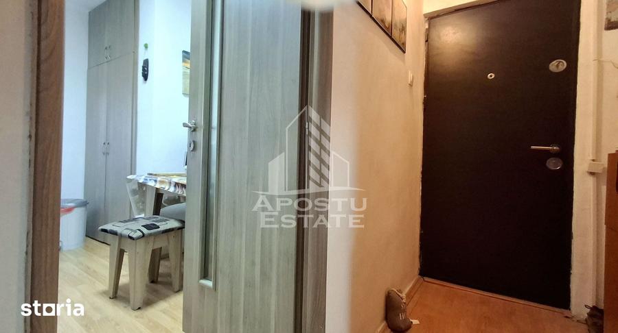 Apartament cu 2 camere semidecomandat în Micălaca