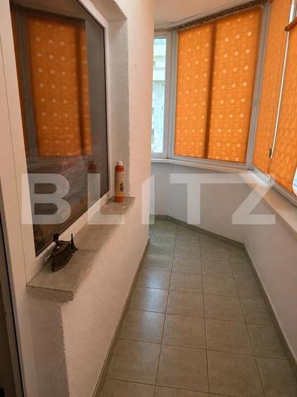 Apartament cu 3 camere decomandat în 1 Mai