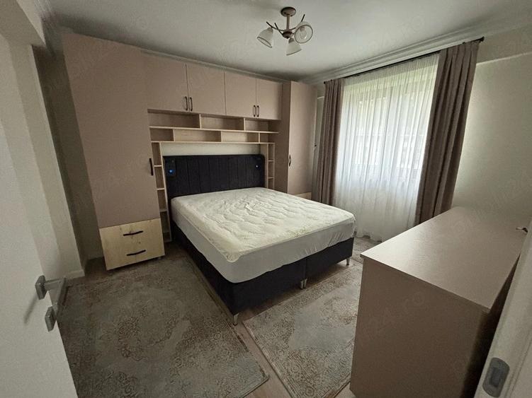 Apartament cu 3 camere decomandat, mobilat în Central