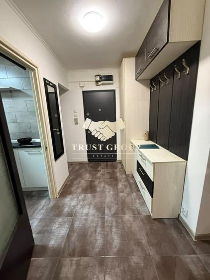 Apartament cu 3 camere decomandat în Drumul Taberei