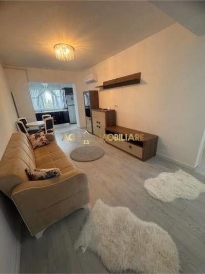 Apartament cu 2 camere decomandat, mobilat în Metalurgiei