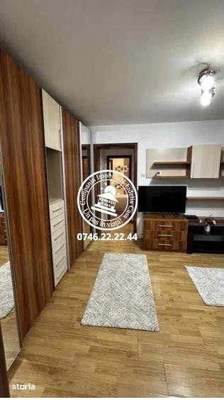 Apartament cu 2 camere semidecomandat în Podu Roș