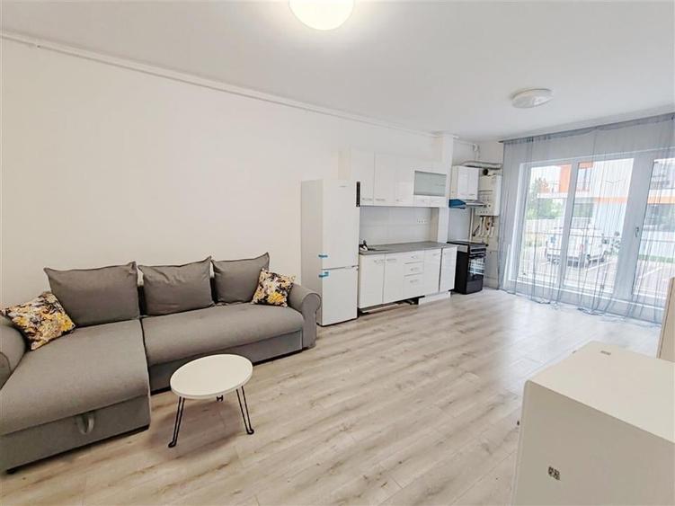 Apartament cu 3 camere decomandat, mobilat în Nord-Est