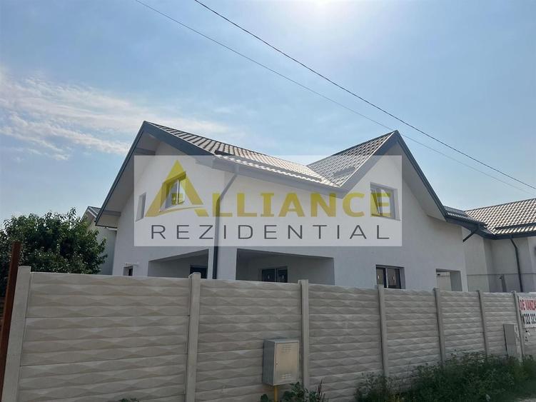 Casă individuală cu 4 camere cu Canalizare în Berceni